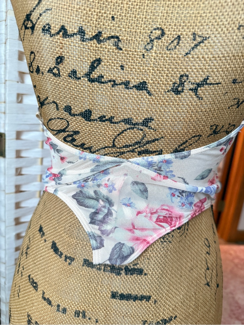 Floral Ruched Tank Top - Picture 6 of 7